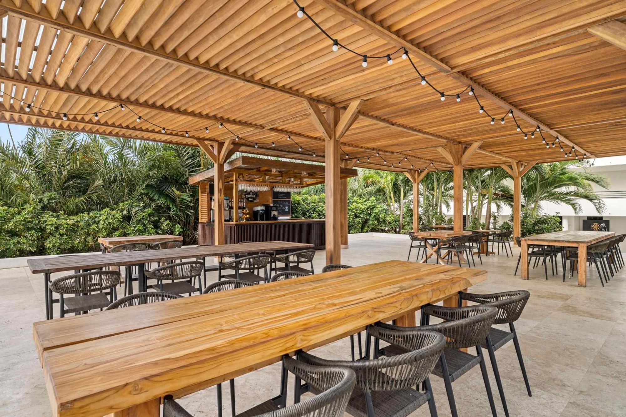 Mangrove Beach Corendon Curacao All-Inclusive Resort, Curio By Hilton يلمستاد المظهر الخارجي الصورة